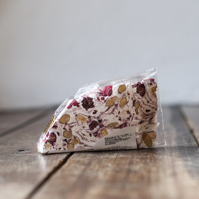 Nougat Taartpunt Rode Vruchten