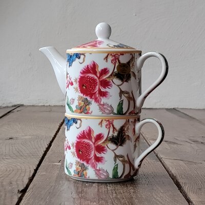 Tea for one Anthina - William Morris