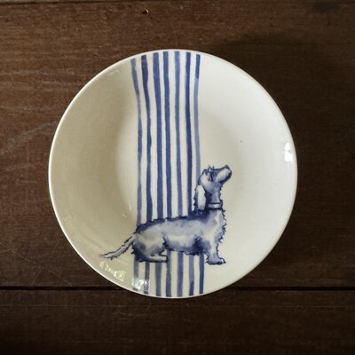 Petit four bordje Teckel Nhaan / Heinen Delfts Blauw